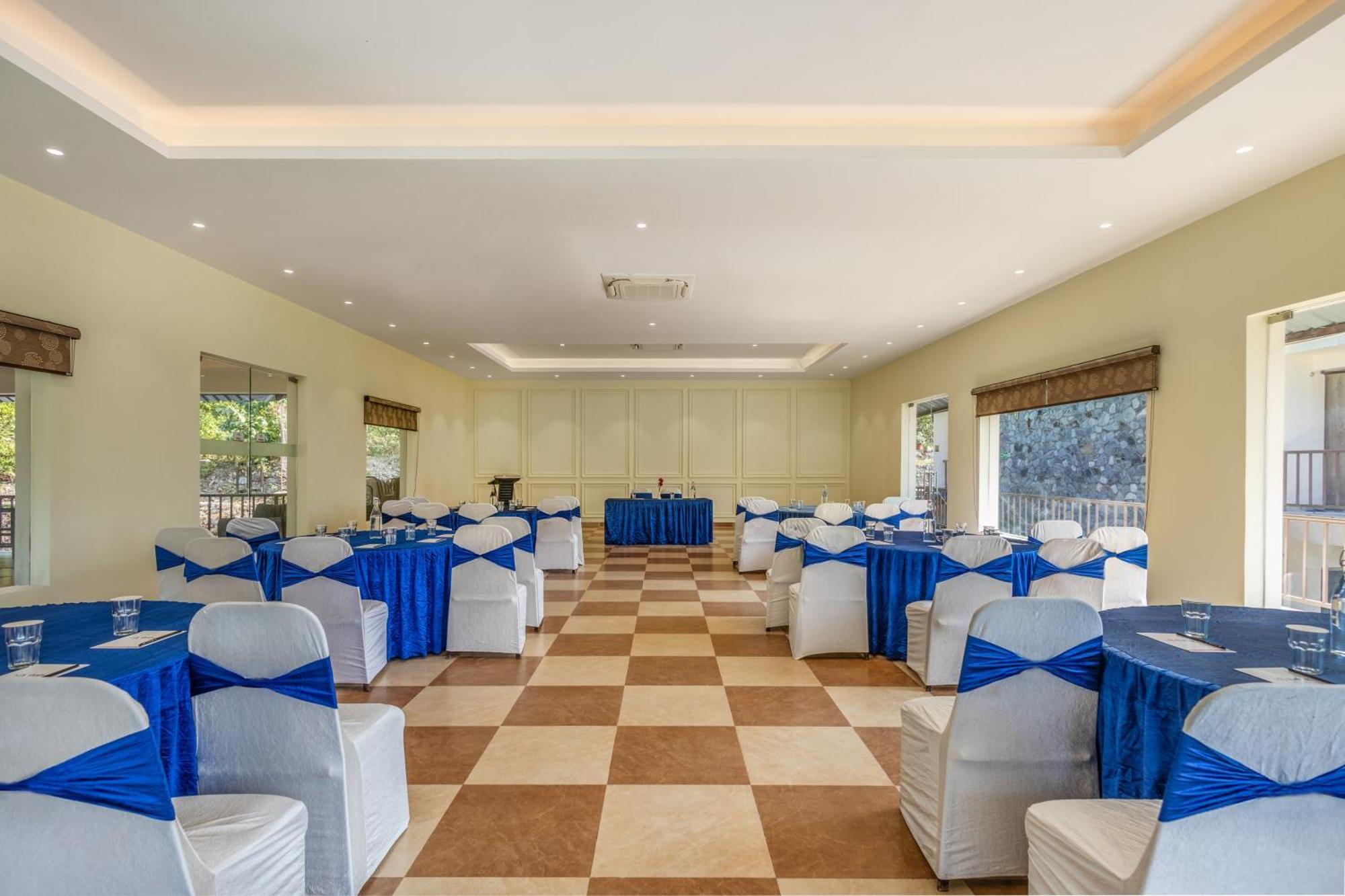 Sterling Corbett Hotel Garjia Exterior foto