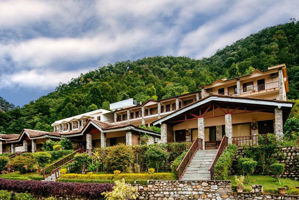 Sterling Corbett Hotel Garjia Exterior foto